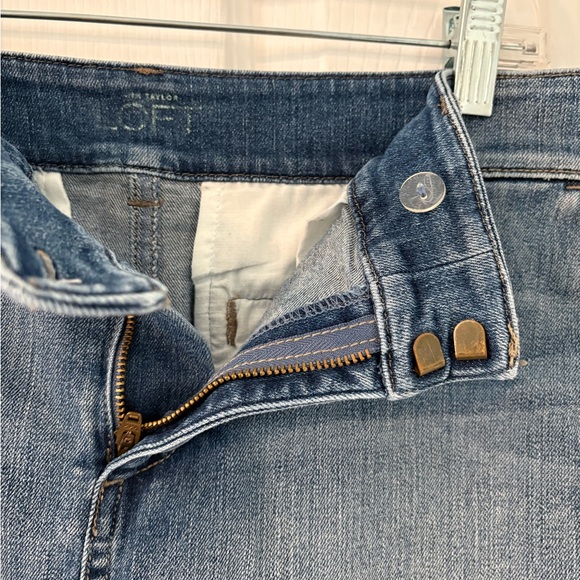 Denim Mini Skirt LOFT Frayed Hem Y2K Low Rise Jean Skirt Size 6 vintage - Picture 2 of 10